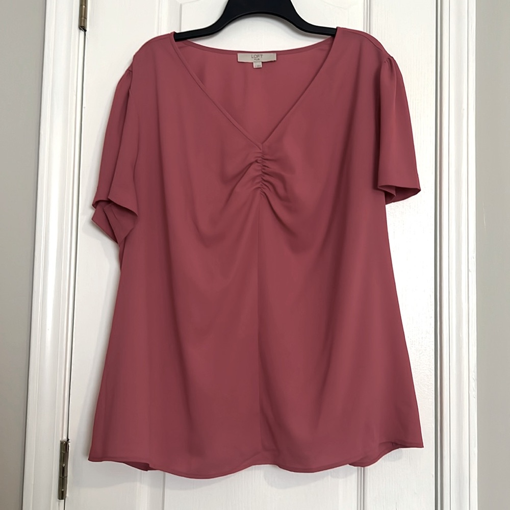 Loft short sleeve mauve color shirt size 22